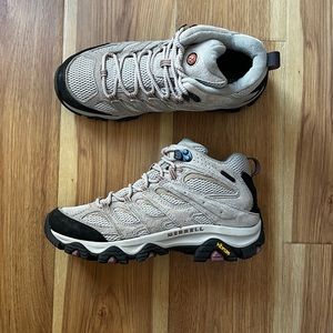 Merrell Moab Womens Hiking Boots